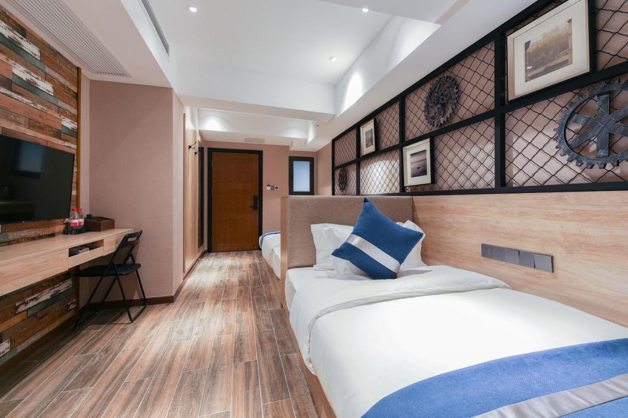 Zou Qu Ye Travel Hotel Chongqing Exterior foto