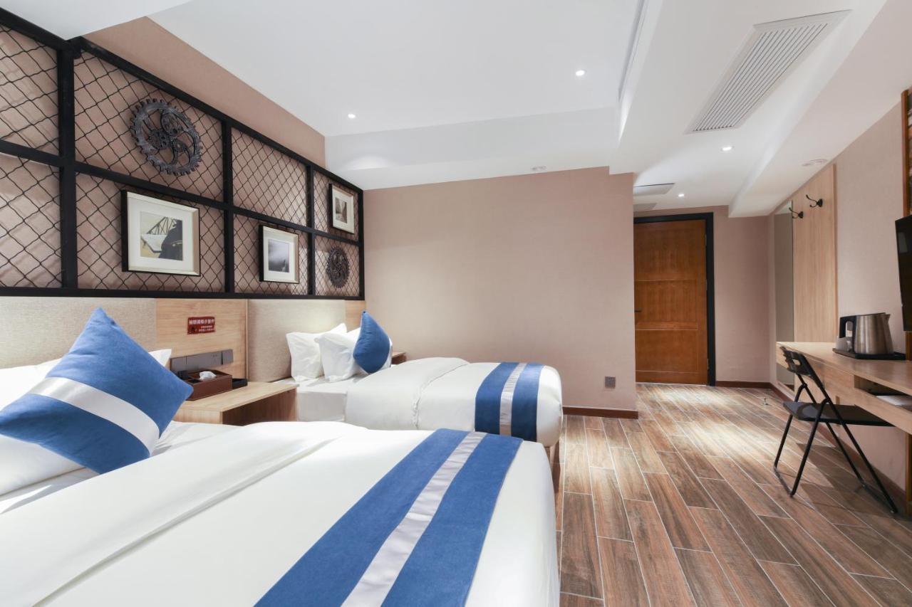Zou Qu Ye Travel Hotel Chongqing Exterior foto