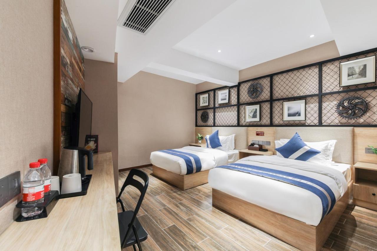 Zou Qu Ye Travel Hotel Chongqing Exterior foto